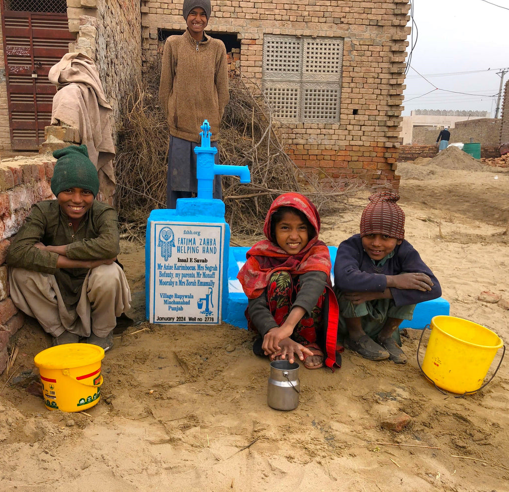 Punjab, Pakistan – Mr Azize Karimbocus, Mrs Sograh Bofauty, my parents , Mr Monaff Mooraby n Mrs Zorah Emamally – FZHH Water Well# 2778