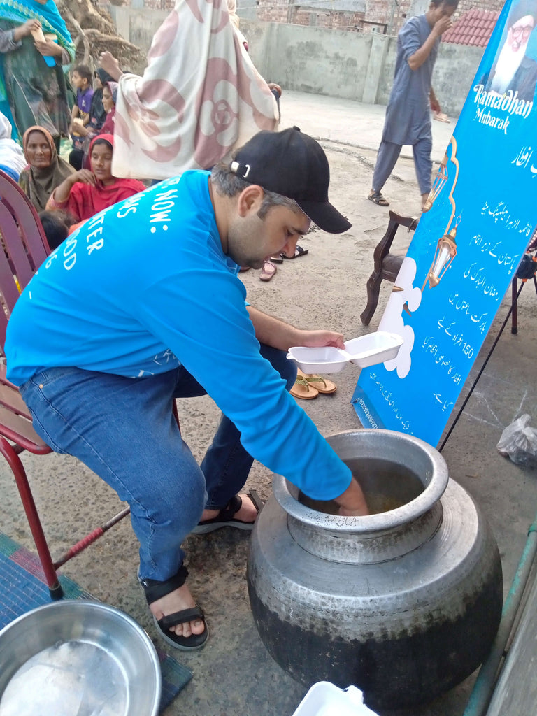 Lahore, Pakistan - Ramadan Day 14 - Participating in Our Month of Ramadan Appeal Program by Serving Blessed Iftar & Hot Meals with Cold Drinks to 150+ Less Privileged Children & Adults