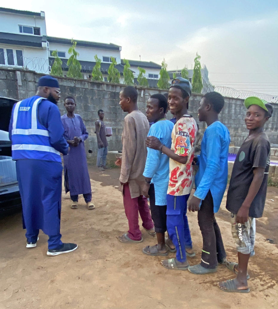 Abuja, Nigeria - Ramadan Day 13 - Participating in Month of Ramadan Appeal Program by Distributing Blessed 30 Day Ramadan Ration Kits for Suhoor & Iftar to 102+ Less Privileged Families & Hot Meals with Cold Drinks to 140+ Less Privileged People