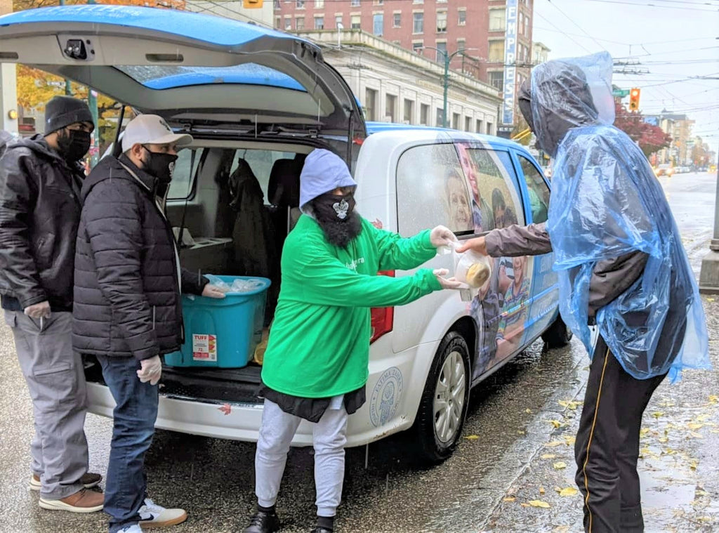 Honoring URS Mubarak of Naqshbandi Golden Chain Shaykhs (QS) by Distributing Snack Bags to Homeless Community – CAN