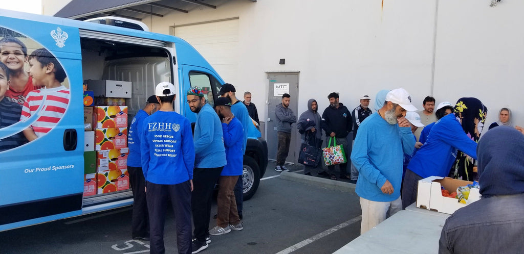 Vancouver, Canada - Participating in Mobile Food Rescue Program by Distributing Essential Groceries to 300+ Families at Local Community's Muslim Food Bank