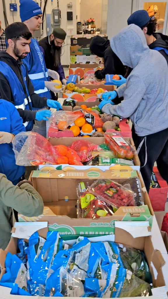 Vancouver, Canada - Participating in Mobile Food Rescue Program & Food Bank Programs by Resucing & Distributing Essential Groceries to Less Privileged Families