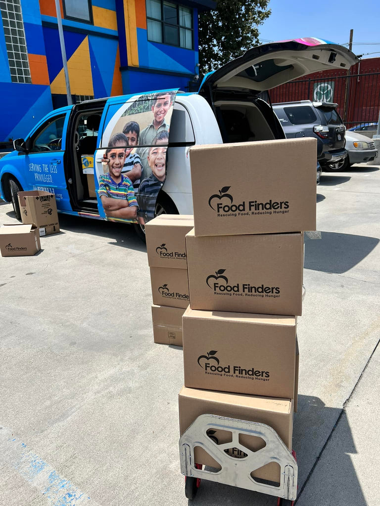 Honoring Wiladat/Holy Birthday of Sultanul Awliya Mawlana Shaykh Sharafuddin ad-Daghestani ق ع by Rescuing & Distributing 700 Non Perishable Meals & 20 Gallons of Milk to Local Community Center - LA