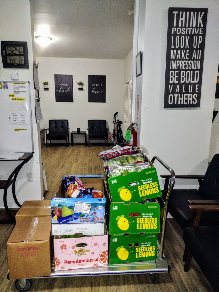 Chicago, Illinois - Participating in Mobile Food Rescue Program by Rescuing & Distributing Fresh Fruits, Vegetables, Fresh Deli Meals & 108+ Ready to Eat Breakfasts to Local Community's Homeless Shelters