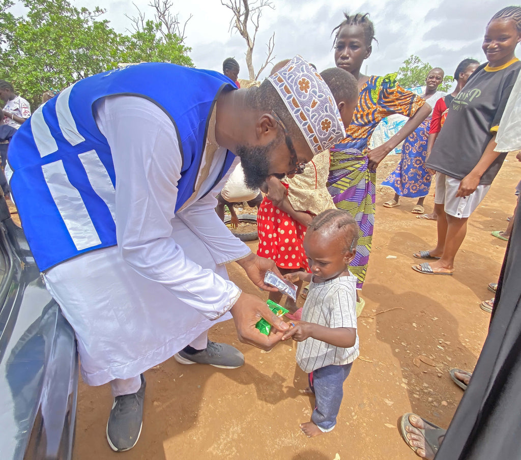 Abuja, Nigeria - Participating in Mobile Food Rescue Program & Orphan Support Program by Serving Juices & Biscuits to 160+ Beloved Orphans & Less Privileged Children