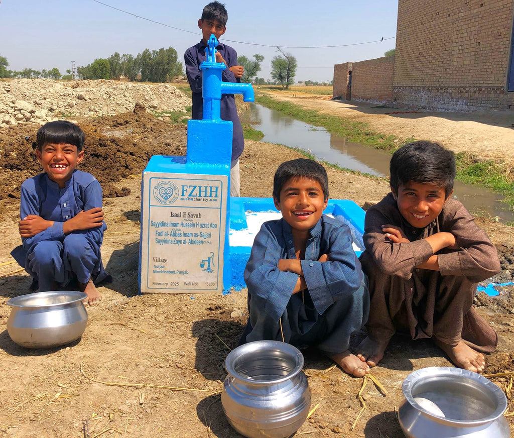 Punjab, Pakistan – Sayyidina Imam Hussein عليه السلام, Hazrat Aba Fadl Al-Abbas عليه السلام & Imam as-Sajjad Sayyidina Zayn Al-Abideen عليه السلام – Well no. 5300