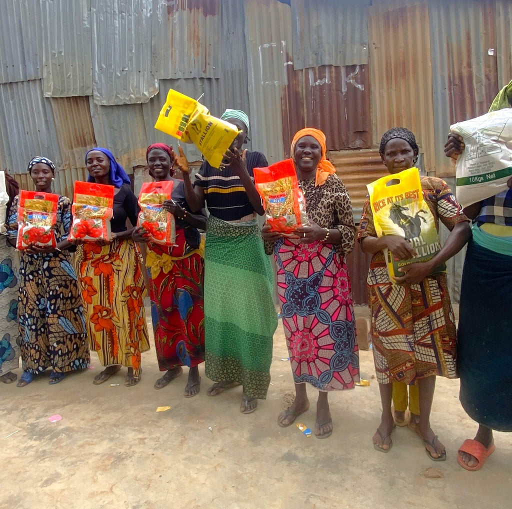 Abuja, Nigeria - Participating in Mobile Food Rescue Program by Distributing 13+ Rice Bags, 10+ Footwear & Lots of Candies to Less Privileged Children & Women at Local Community's Internally Displaced Camp