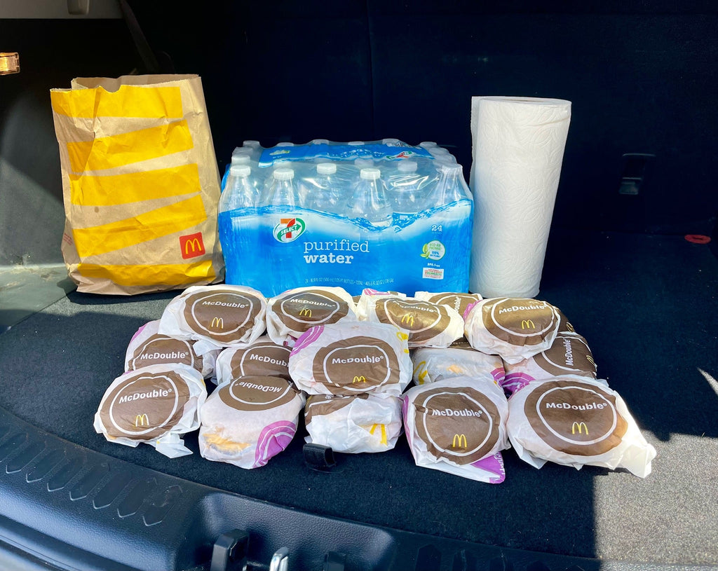 Denver - Honoring Holy Day of Jummah/Friday by Distributing 20+ Hamburgers & Cold Water Bottles to Community's Homeless & Less Privileged People