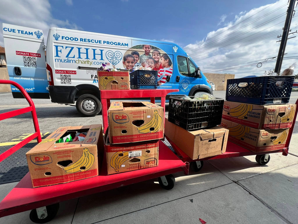 Los Angeles, California - Participating in Mobile Food Rescue Program by Rescuing & Distributing Over 500+ lbs. of Essential Foods, Groceries & Supplies to Local Community's Food Pantry Serving Less Privileged Families