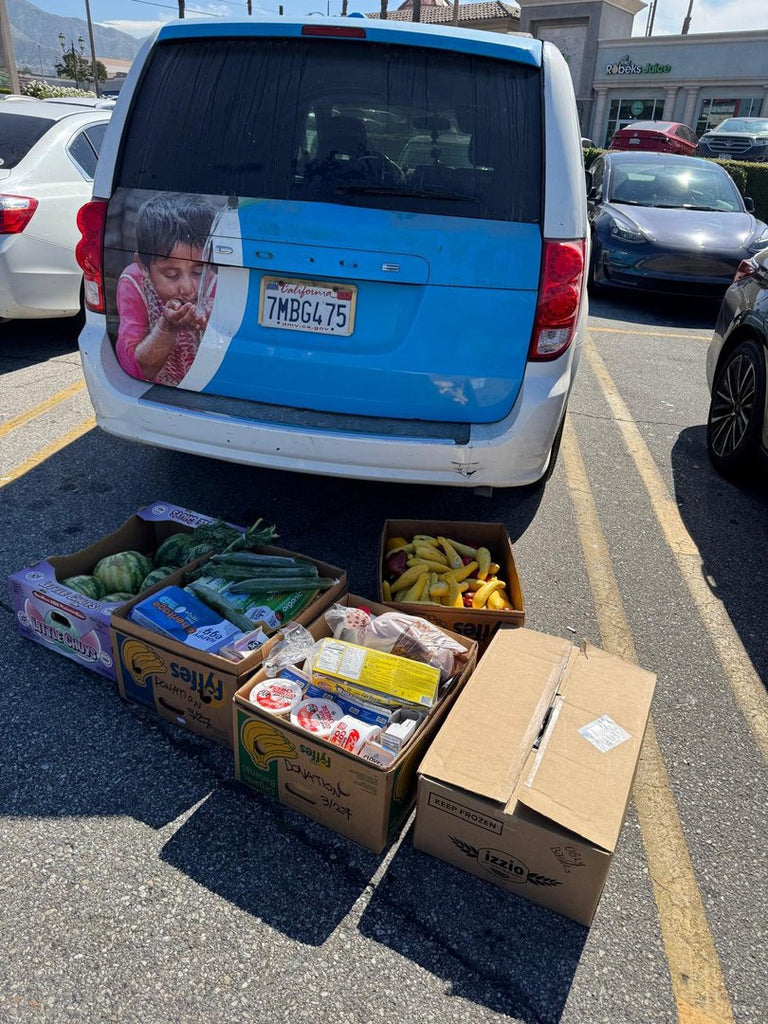 Food Distribution Activity in Los Angeles, California, USA - Apr 6, 2026