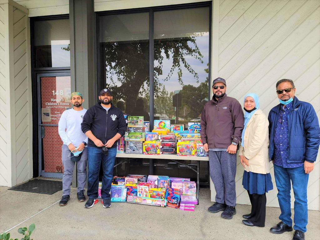 Hand Delivering 150+ Toys to Underprivileged Children - LA