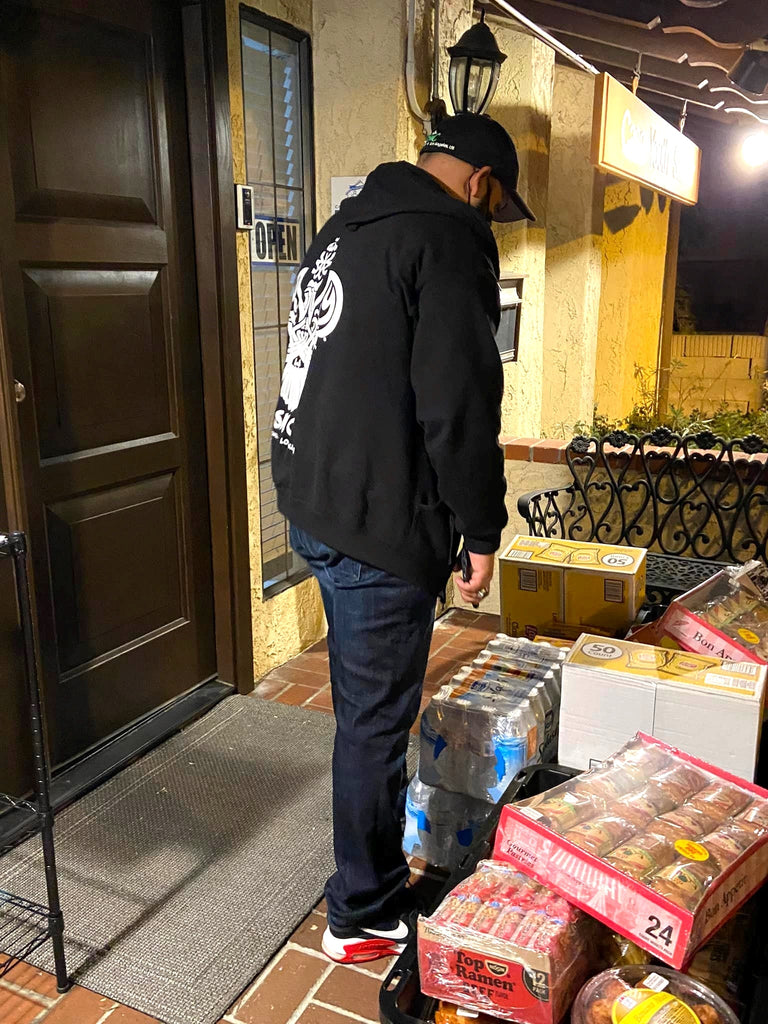 Honoring URS of Beloved Sayyiditina Fatima az Zahra (as) by Distributing Essential Grocery Items to Youth Shelter – LA