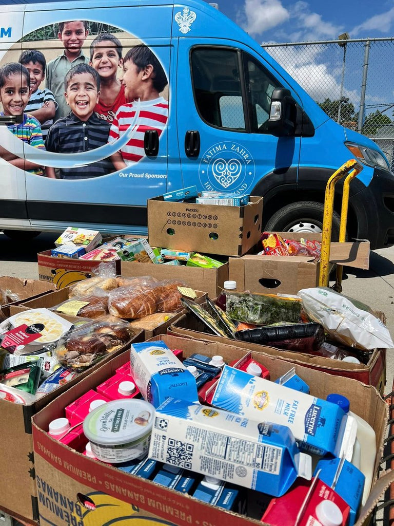 Food Distribution Activity in Los Angeles, California, USA - Apr 4, 2026
