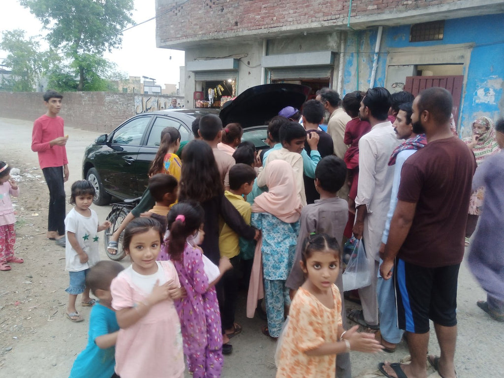 Food Distribution Activity in Lahore, Pakistan - Jun 25, 2026