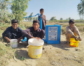 Sayyidi Shaykh Nurjan Mirahmadi (QS) and their blessed famil... - Order no. US 85305 - Well no. 6564